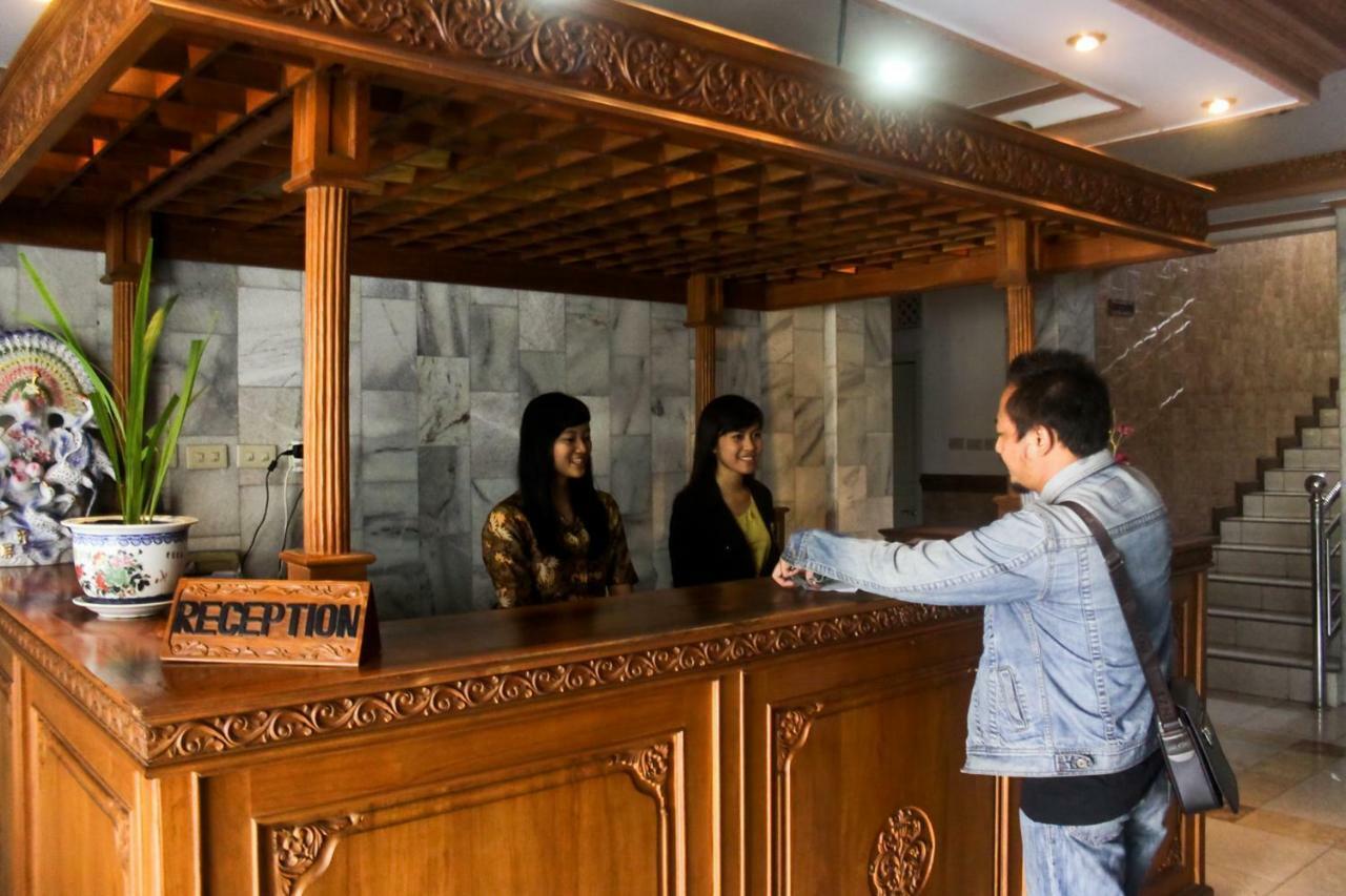 Hotel Wiwi Perkasa 2 Indramayu Extérieur photo