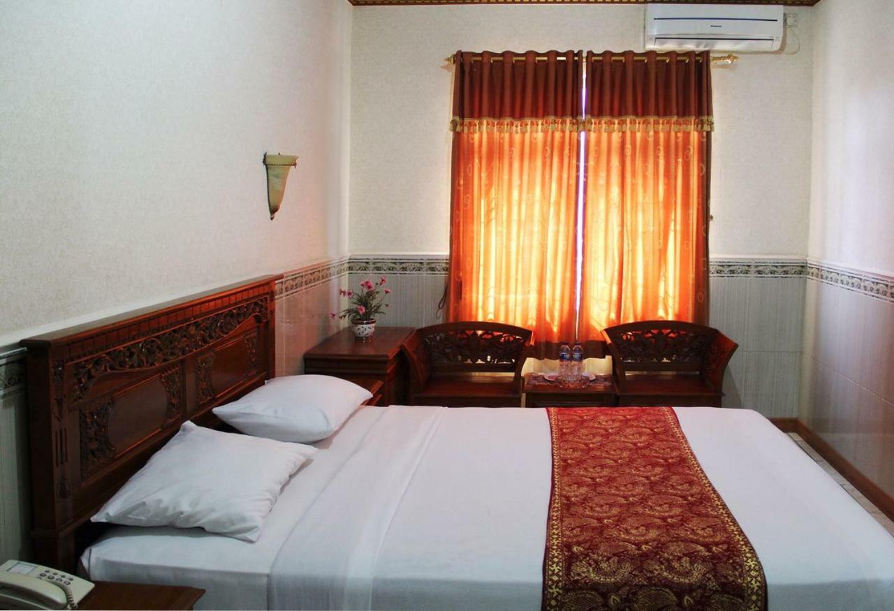 Hotel Wiwi Perkasa 2 Indramayu Extérieur photo